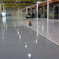 Principais desafios na aplicação de resina em piso